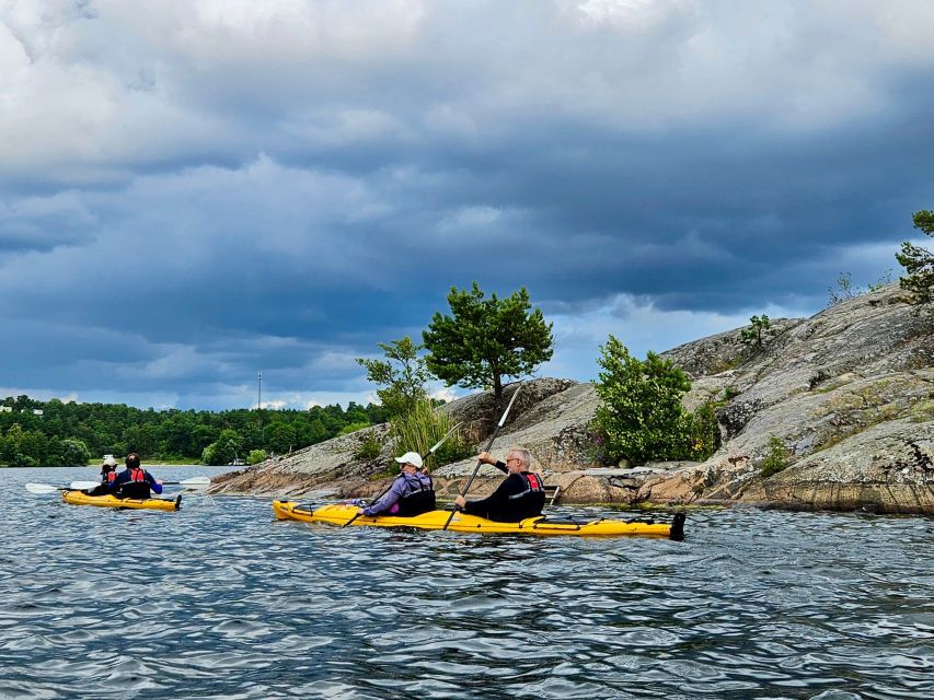 Stockholm: Guided Kayak Tour to Drottningholm Royal Palace - Paddling around Kärsön and the Lovö nature reserve