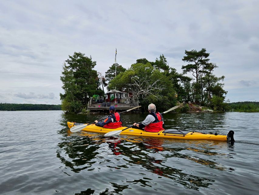 Stockholm: Guided Kayak Tour to Drottningholm Royal Palace - Walking through the gardens after the kayak