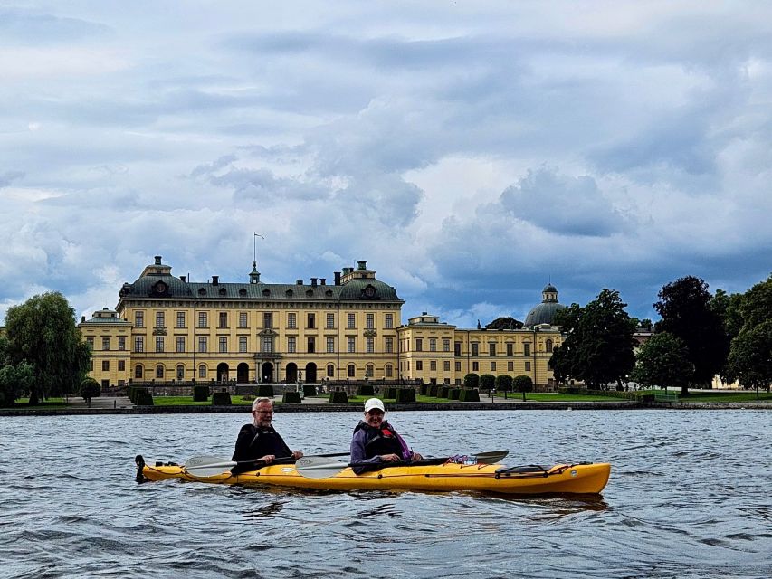 Stockholm: Guided Kayak Tour to Drottningholm Royal Palace - Meeting Simas at Riddarholmen Church