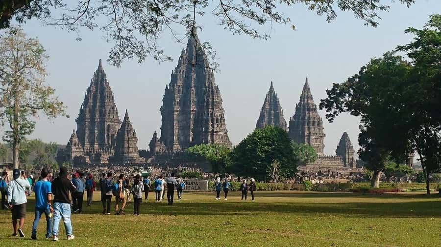 Sultan Palace, Prambanan Temple and Water Castle Guide Tour - Why this day works in Yogyakarta