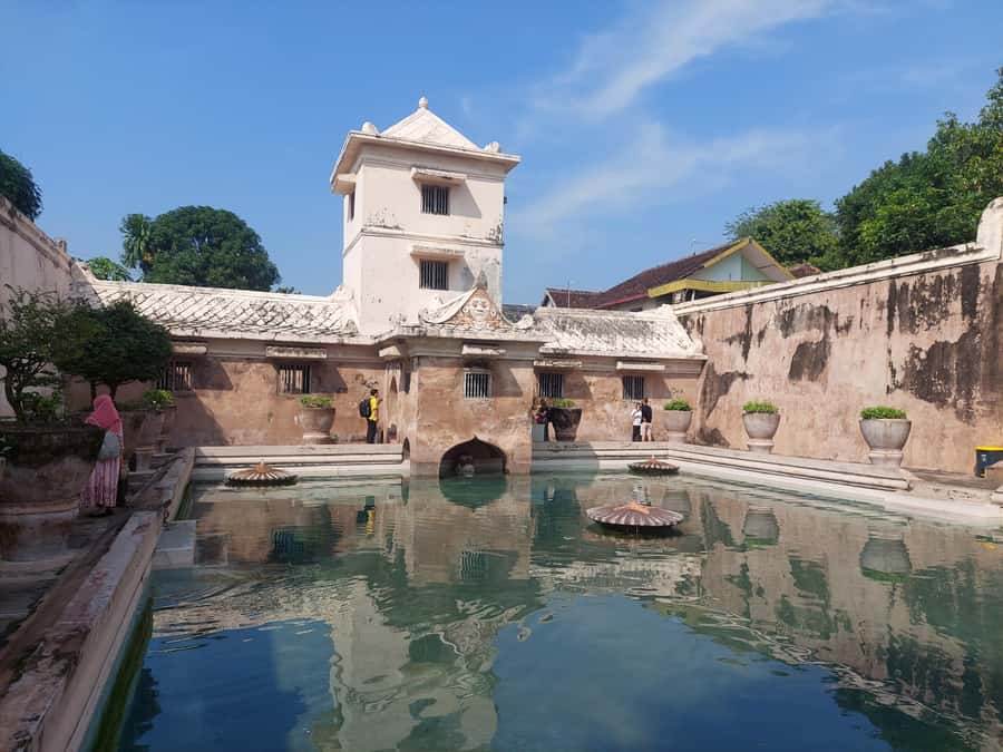 Sultan Palace, Water Castle & Prambanan Temple Guided Tour - Taman Sari, where royal gardens meet old waterworks