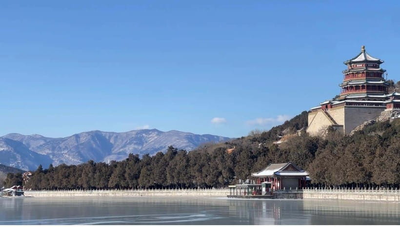 Summer Palace, Hutongs and Temple of Heaven Tour - A traditional quadrangle and everyday life