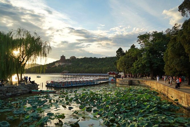 Summer Palace Private Tour with Public Transport&Optional Extras - Entering through the East Gate and seeing the imperial courtyards