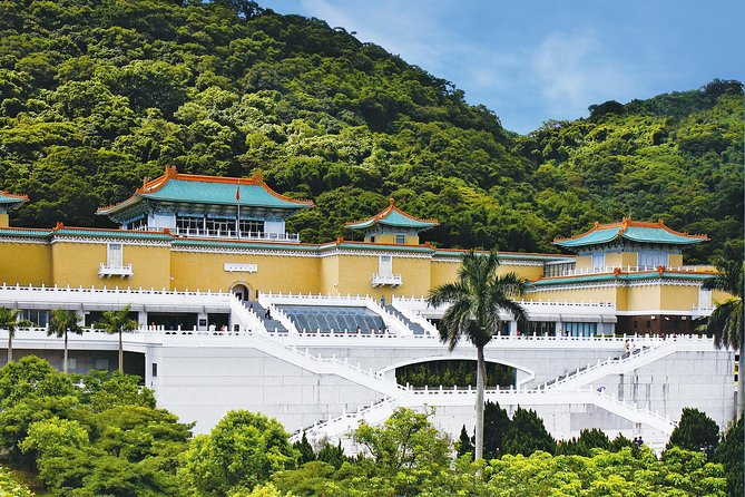 Taipei City Morning Tour with National Palace Museum entry - National Palace Museum: priceless art, limited time