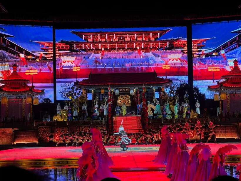 Terracotta Army, Huaqing Palace & Song of Everlasting Sorrow - Song of Everlasting Sorrow beneath Mount Li