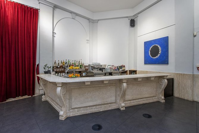 The Great Opera Arias Concert at Palazzo Poli - Trevi Fountain - Who will enjoy this most?