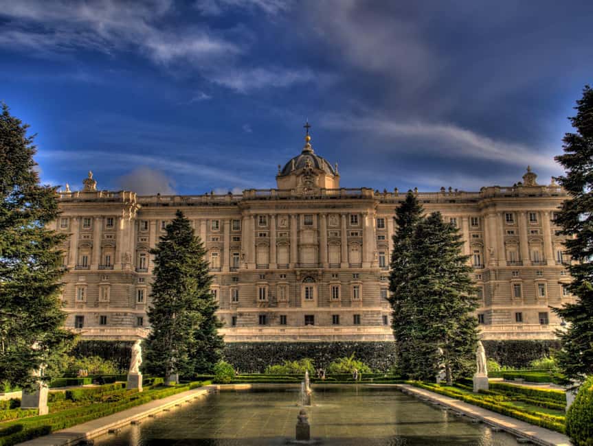 The Most Complete Tour of Madrid: Austrias, Cathedral, Palace - Local Guides - Plaza Mayor, from royal stage to food stop