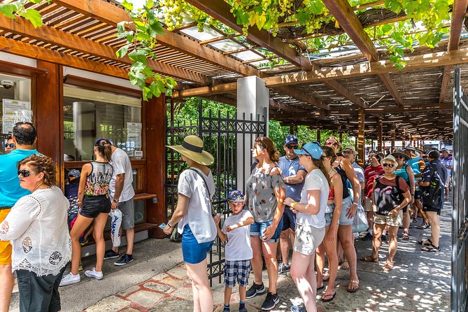 The Palace of Knossos with Skip-the-Line Ticket - Skip-the-line access: useful, but know what it means