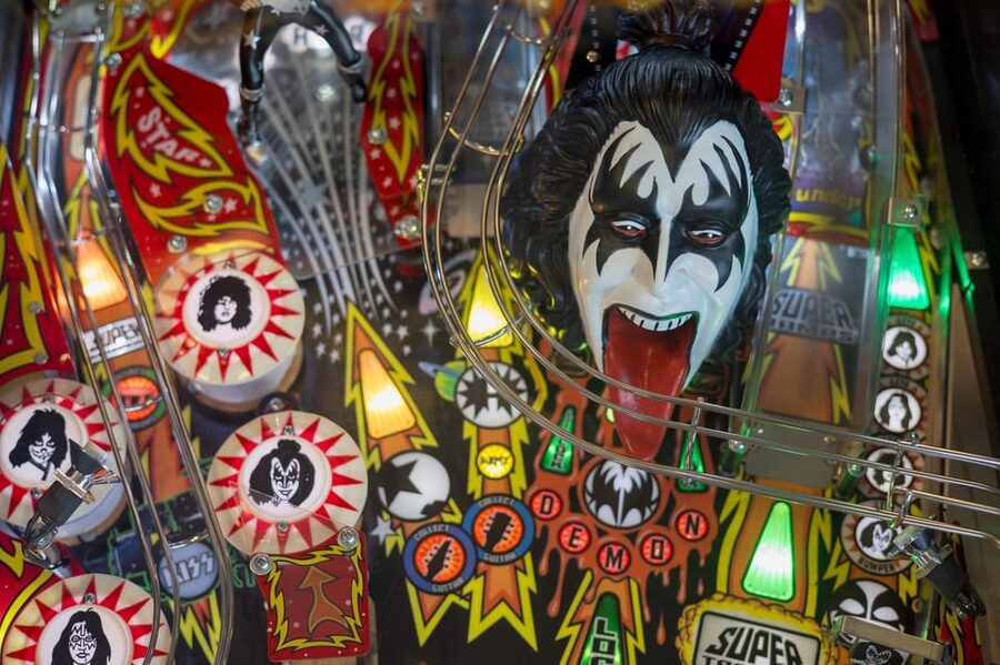The Pinball Palace at Dezerland Park Admission - Is $16 good value?