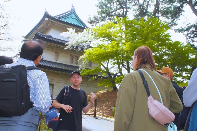 Tokyo Castle, Imperial Palace, Shogun & Garden Walking Tour - Meeting at Wadakura Fountain Park