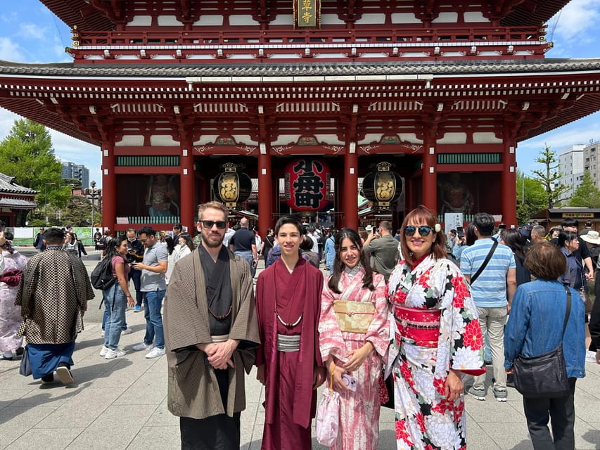 Tokyo: Imperial Palace and Shogun Walking Tour - East Gardens: ruins with room to breathe