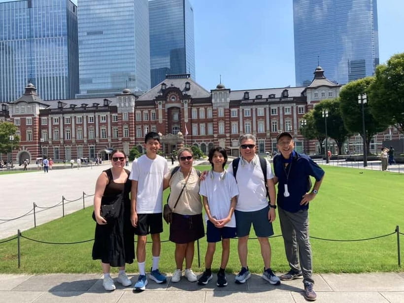 Tokyo: Imperial Palace East Gardens and Tokyo Station Tour - Key details before you book