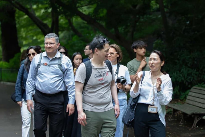 Tokyo: Imperial Palace East Gardens Walking Tour - What the $19 price really buys you
