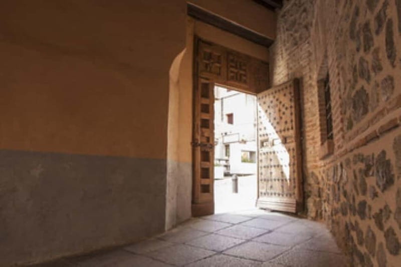 Toledo al Completo con Patio-Casa Palacio ⭐⭐⭐⭐⭐ - Calle Bulas, the university, and San Ildefonso