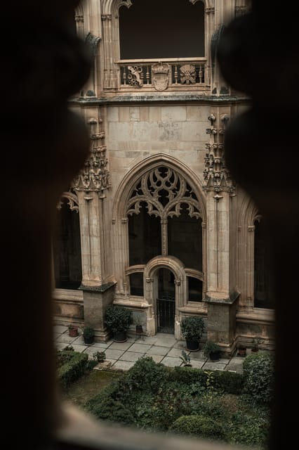 Toledo: Monumentos esenciales: Alcazar, Catedral, Sinagoga - The Jewish quarter and Toledo’s mixed traditions