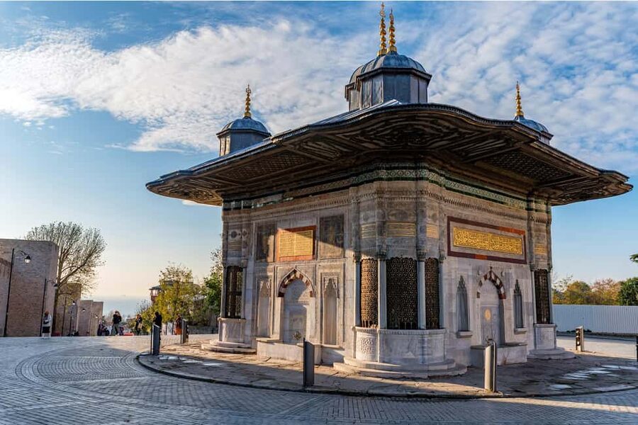 Topkapi Palace and Harem Skip-the-Line-Tickets & Audio Guide - Key points at a glance