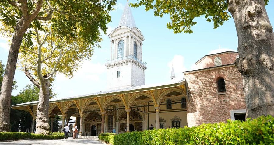 Topkapi Palace Complete Tour: Harem & Hagia Irene Included - Who will enjoy this palace visit most?