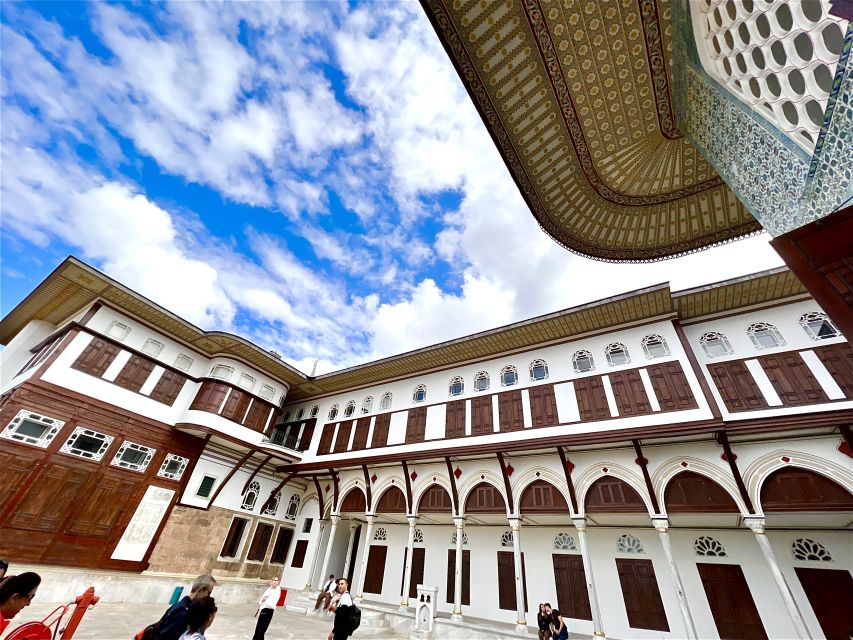 Topkapi Palace&Harem-Guided Tour-Skip lines- All tickets inc - The second courtyard: council rooms, kitchens, and the Harem