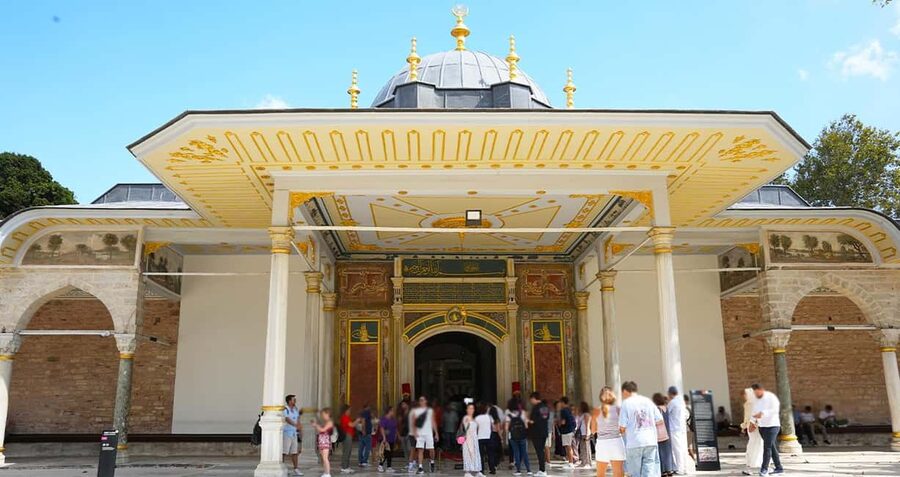 Topkapi Palace & Harem Tour + Bosphorus & Golden Horn Cruise - Why you should stay after the guided hour
