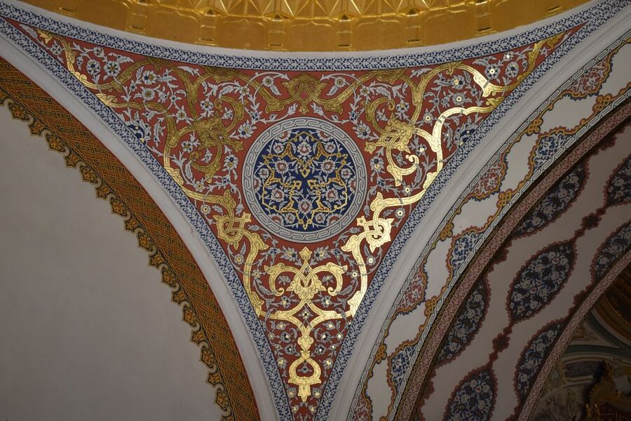 Topkapi Palace Tour: Scenes of the Ottoman Empire - Is skip-the-line access worth paying for?