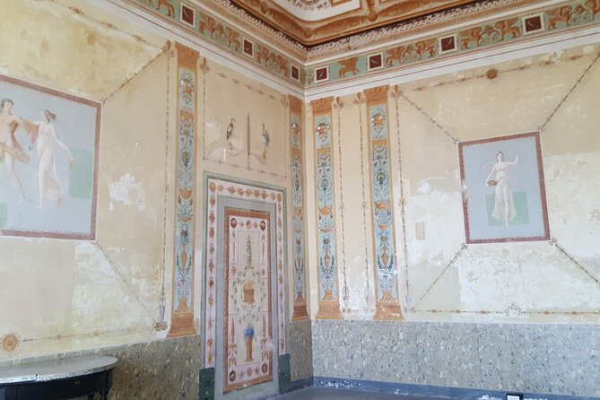 Tour at the Royal Palace of Portici and the Golden Mile - Starting at the Royal Palace of Portici