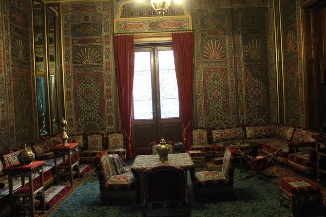 Tour of the 3 Castles: Bran, Rasnov and Peles in Spanish (native Spanish guide). - Why the Spanish guide changes the day