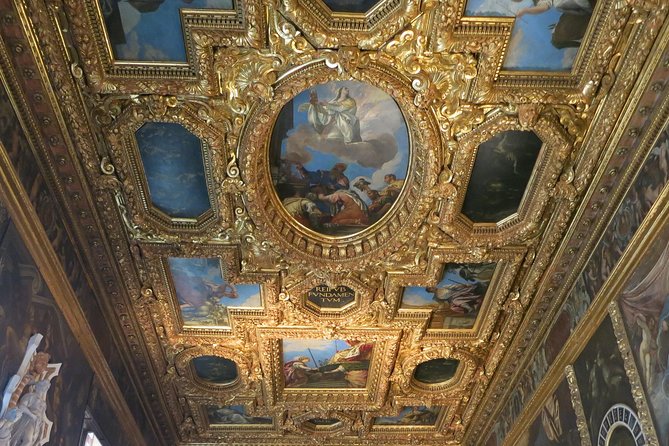 Tour of Venice in Doge's Palace and St Mark's Basilica - How much value do you get for $143.25?
