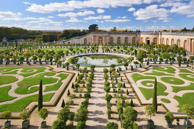 Transfers between Paris and Paris Airports/Disneyland/Versailles - What the ride itself is like
