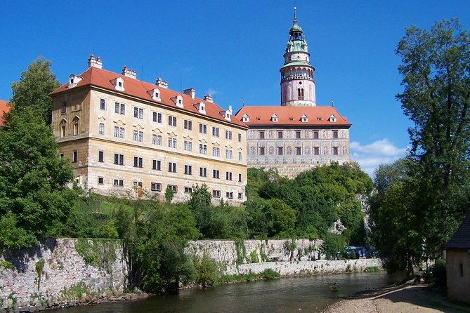 Trip to Cesky Krumlov from Prague - Entering Český Krumlov Castle
