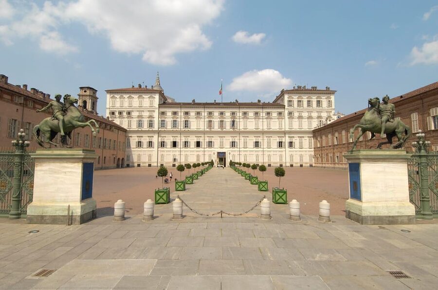 Turin: Entrance ticket for Palazzo Reale & audioguide - How the smartphone audio guide works