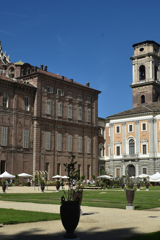 Turin: Entrance ticket for Palazzo Reale & audioguide - Juvarra’s Scissors Staircase