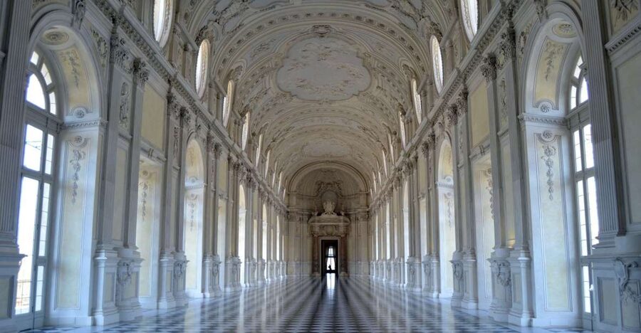 Turin: Palace of Venaria Guided Tour - Meeting Beneath the Clock in Piazza della Repubblica