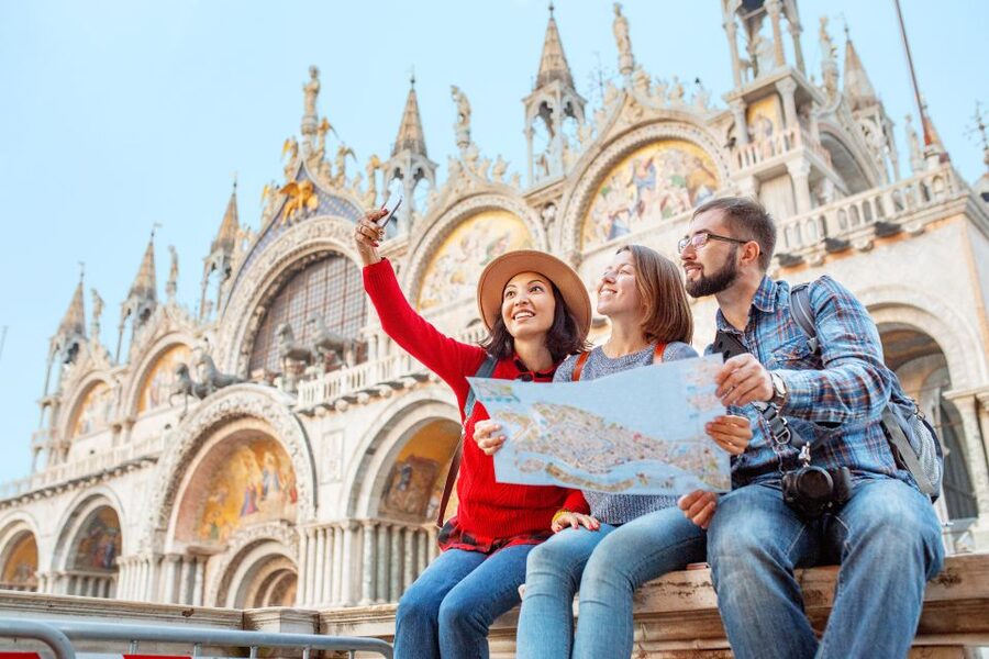 Venice: Basilica and Doge's Palace Tour with Gondola Ride - Should you book this Venice tour?