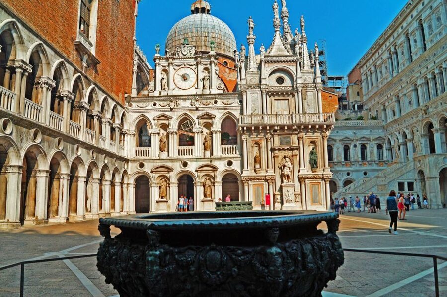 Venice: Doge’s Palace and Basilica Roman Empire Guided Tour - Doge’s Palace and the ambassador’s route
