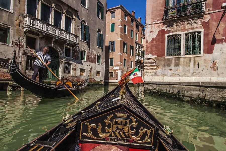 Venice: Doge's Palace and Basilica Tour with Gondola Ride - Who will get the most from this tour