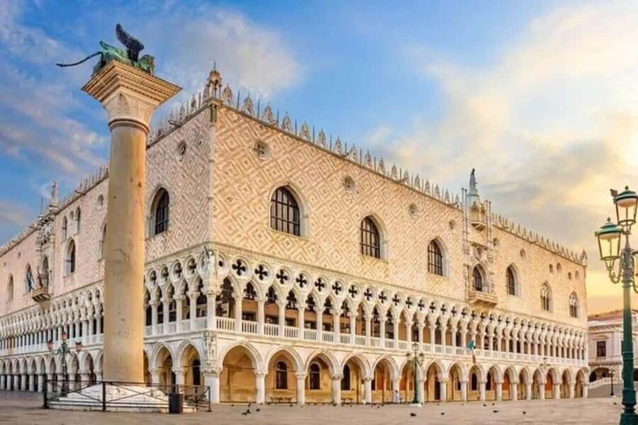 Venice Doge's Palace and St Mark's Basilica Guided Tour - Guides, headsets, and group size