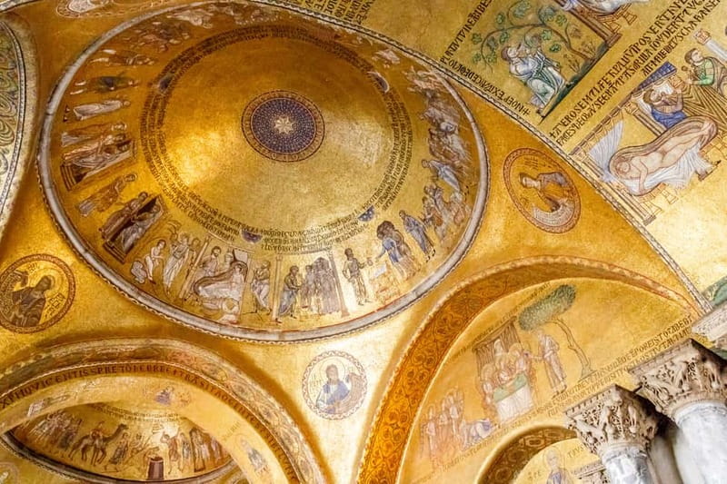 Venice: Doge's Palace and St Mark's Basilica Walking Tour - The pace, heat, and practical demands