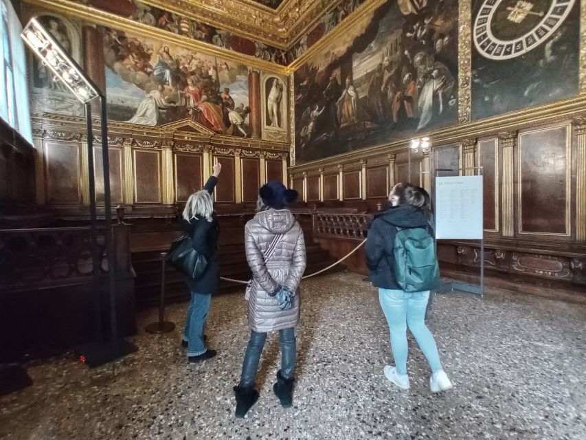 Venice: Doge's Palace Guided Tour with Optional Gondola Ride - Key points to know before booking