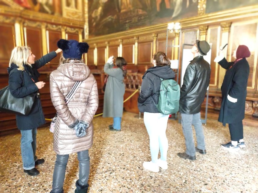 Venice: Doge's Palace Guided Tour with Optional Gondola Ride - What you can do after the guided palace route