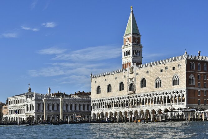Venice: Doge's Palace Guided Tour With Tickets & Optional Gondola - Adding the shared gondola ride