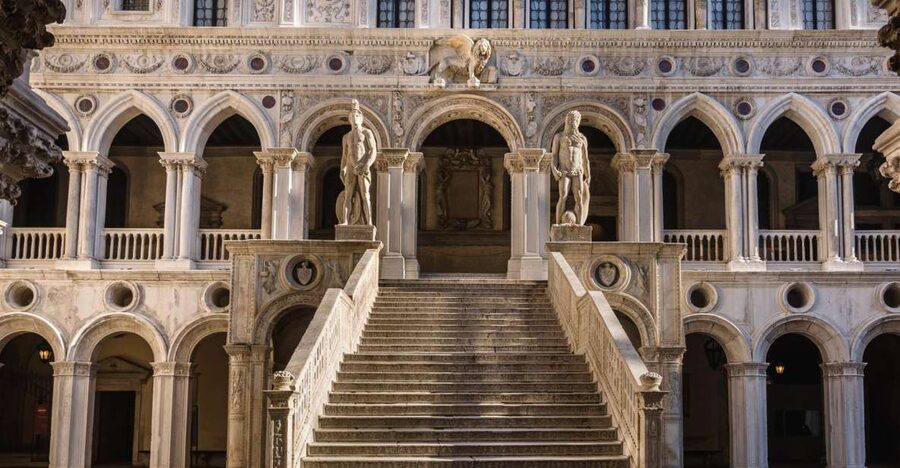 Venice: Doge's Palace Skip-the-Line Ticket with Guidebook - Entering Doge’s Palace without the full queue