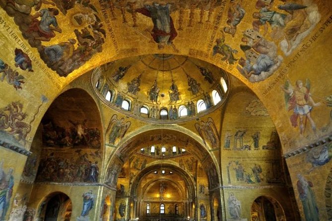 Venice Doge's Palace & St. Mark's Semi-Private Tour, Max 6 People - Doge’s Palace, from council halls to prison cells