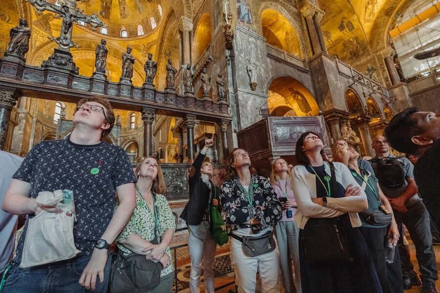 Venice: Doge's Palace & St Mark's Tour with Upgrade Option - How the guides shape the experience