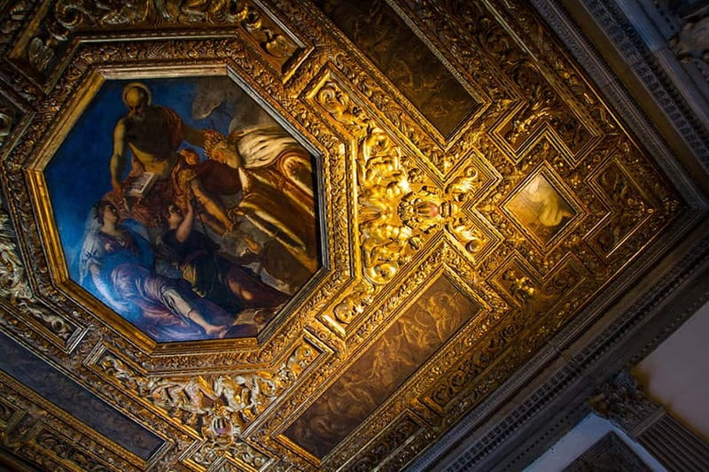Venice: Doges Palace, Prison, and Secret Passageways Tour - Casanova’s cell and the darker side of Venice