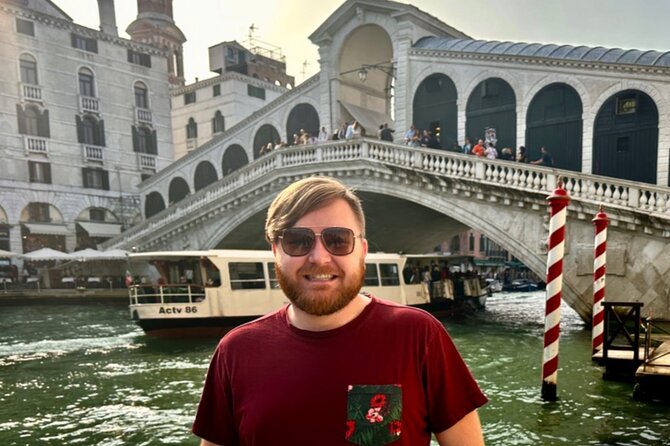 Venice in A Day: St Mark's Basilica, Doge's Palace & Gondola Ride - Two Hours in Doge’s Palace