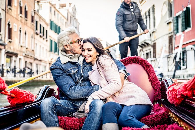Venice's Icons: Basilica, Doge Palace, Rialto & Optional Gondola - Doge’s Palace and the Bridge of Sighs