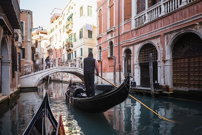 Venice's Icons: Basilica, Doge Palace, Rialto & Optional Gondola - The shared gondola option