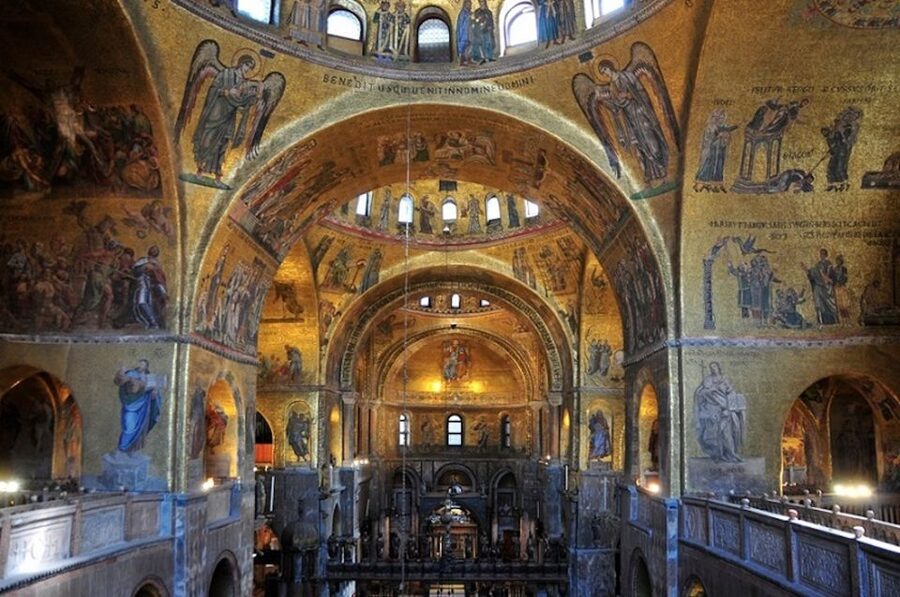 Venice: Skip-the-Line Doge’s Palace & Basilica Walking Tour - The basilica visit includes the terrace and museum
