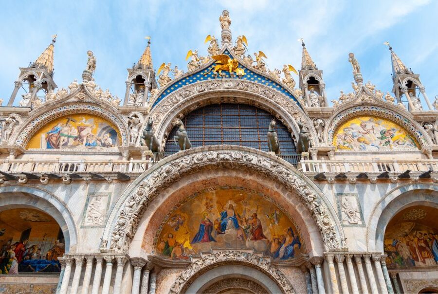 Venice: Skip-the-Line Doge’s Palace & Basilica Walking Tour - Doge’s Palace reveals the machinery of power