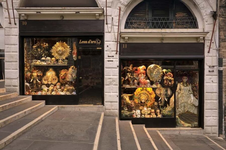 Venice: St. Mark's, Doge's Palace, Rialto, and Gondola Tour - Key points to know before booking